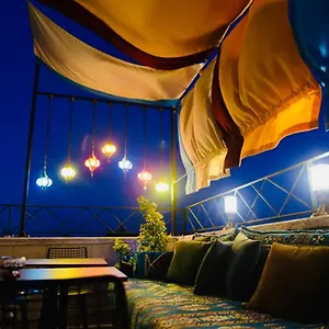 Hotel Luxir, Istanboel